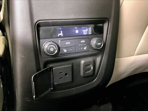 Certified 2022 Buick Enclave Avenir w/ Avenir Technology Package image 32