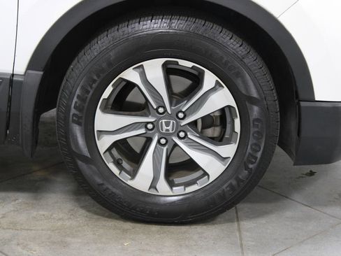Used 2019 Honda CR-V LX image 11