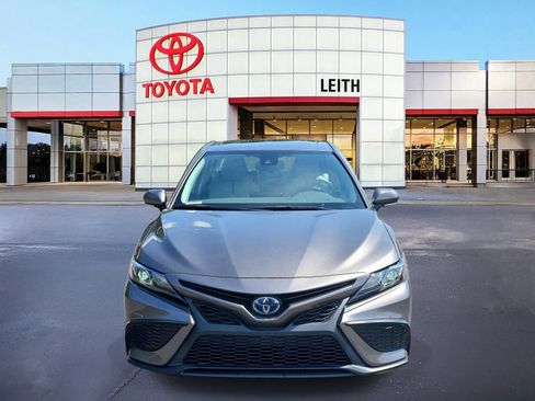 Used 2023 Toyota Camry SE w/ Audio Upgrade Package image 2