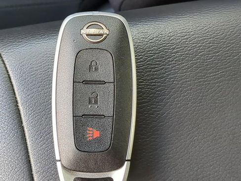 Certified 2025 Nissan Kicks S image 33