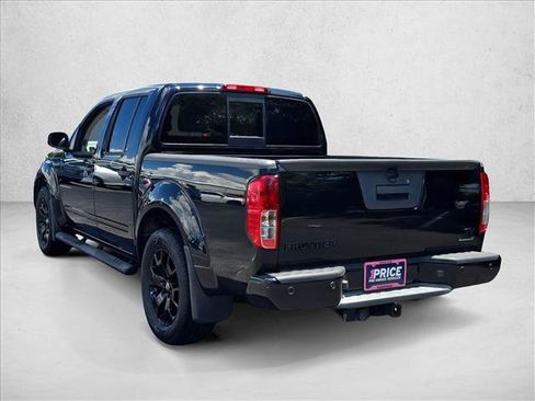 Used 2020 Nissan Frontier SV w/ Midnight Edition Floor Mats RWD image 8