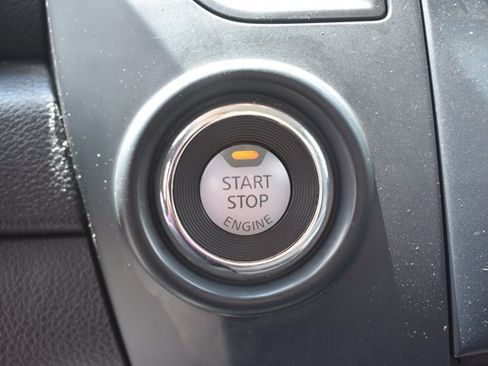 Used 2023 Nissan Titan SV RWD image 24