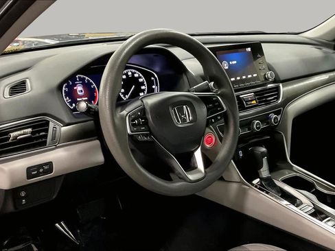 Used 2018 Honda Accord LX image 17