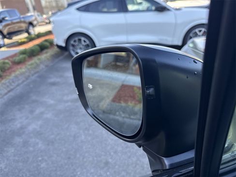 Used 2025 Subaru Forester Limited image 24