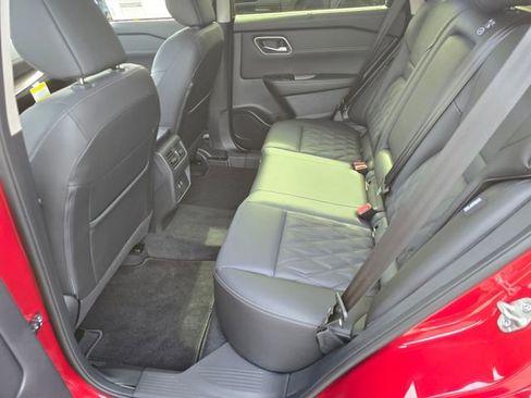 New 2026 Nissan Rogue Platinum image 13