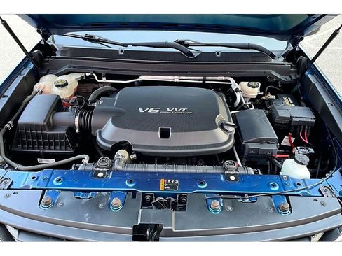 Used 2019 Chevrolet Colorado W/T w/ WT Convenience Package RWD image 10