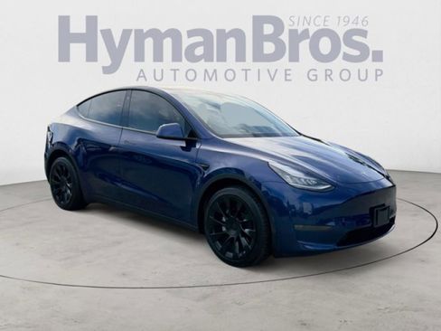 Used 2020 Tesla Model Y Long Range image 1