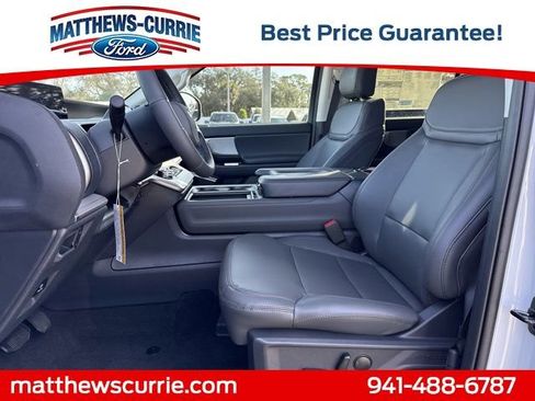 New 2025 Ford Expedition Active image 9