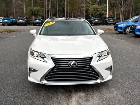 Used 2018 Lexus ES 350 image 2