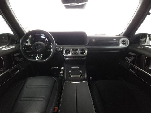 Used 2025 Mercedes-Benz G 550 w/ Manufactur Interior Package image 27