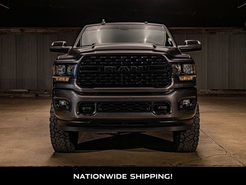 Used 2022 RAM 2500 Big Horn w/ Night Edition AWD/4WD image 4
