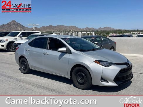 Used 2015 Toyota Corolla LE FWD image 1