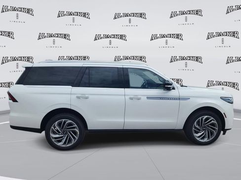 New 2026 Lincoln Navigator Reserve AWD/4WD image 6