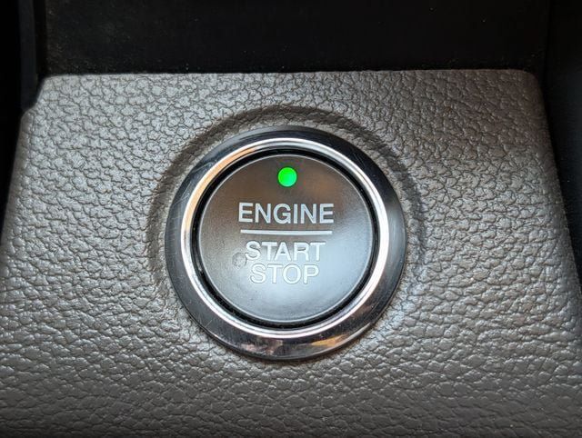 Used 2021 Ford Expedition Max Limited AWD/4WD image 19