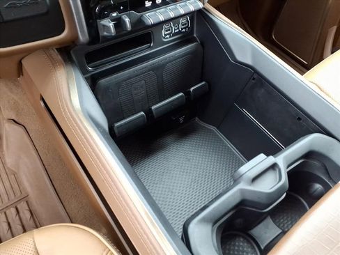 Used 2024 RAM 3500 Limited image 31