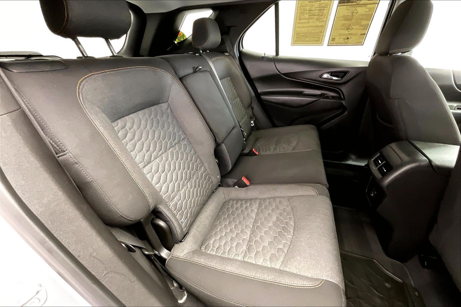 Used 2021 Chevrolet Equinox LT AWD/4WD image 15