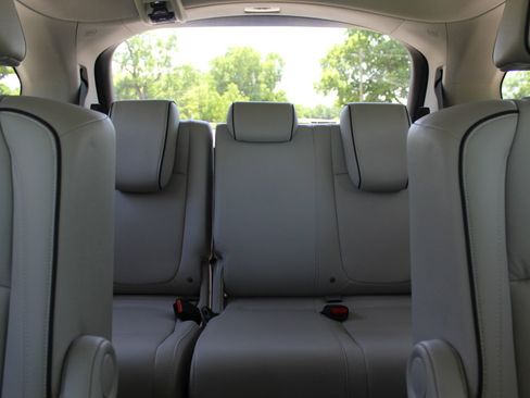 Used 2025 Honda Odyssey Touring image 16