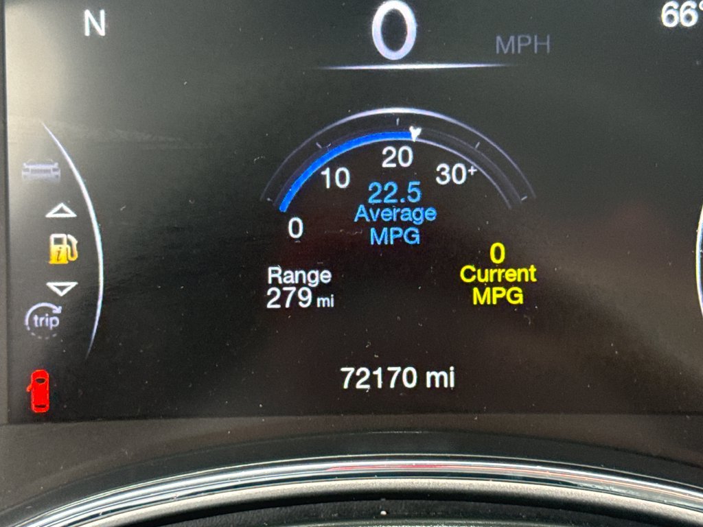 Used 2021 Jeep Grand Cherokee Limited w/ Sun & Sound Group AWD/4WD image 38