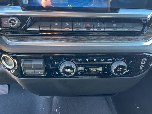 New 2026 Chevrolet Silverado 1500 LT image 32