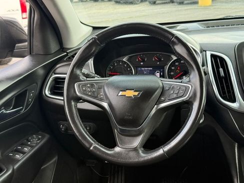 Used 2020 Chevrolet Equinox LT w/ Driver Convenience Package FWD image 12