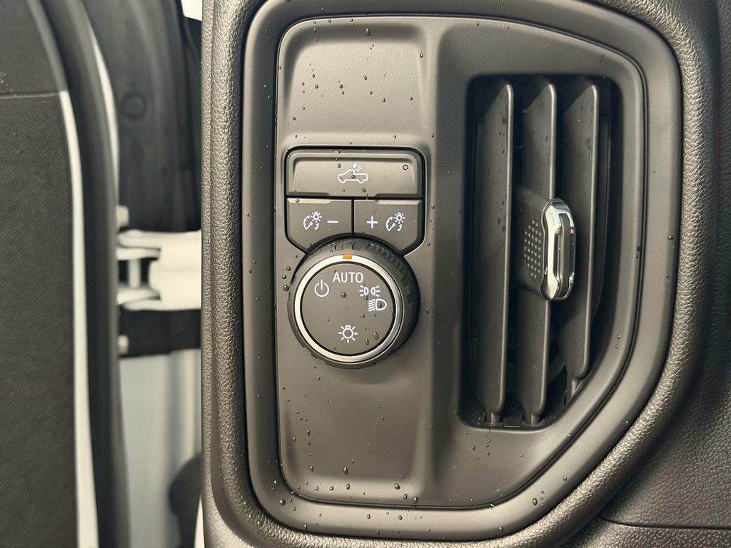 Used 2026 Chevrolet Silverado 1500 Custom RWD image 26