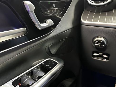 Used 2026 Mercedes-Benz GLC 300 4MATIC image 27
