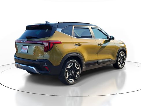 Used 2024 Kia Seltos SX AWD/4WD image 4