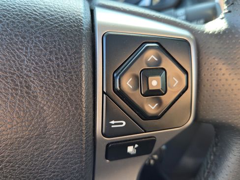 Used 2022 Toyota 4Runner Limited image 29