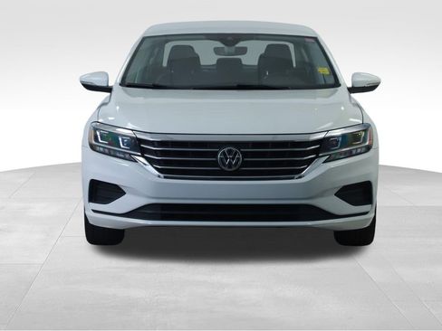 Used 2020 Volkswagen Passat 2.0T SE FWD image 6