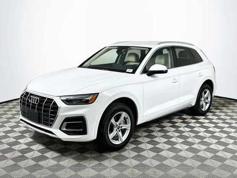 Certified 2023 Audi Q5 2.0T Premium w/ Convenience Package AWD/4WD image 3