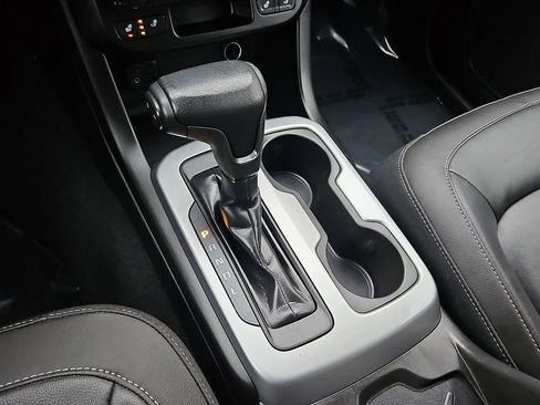 Used 2021 Chevrolet Colorado ZR2 image 15