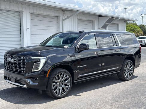 New 2026 GMC Yukon XL Denali Ultimate AWD/4WD image 7
