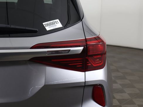 Used 2023 Kia Seltos S w/ Navigation Package image 15