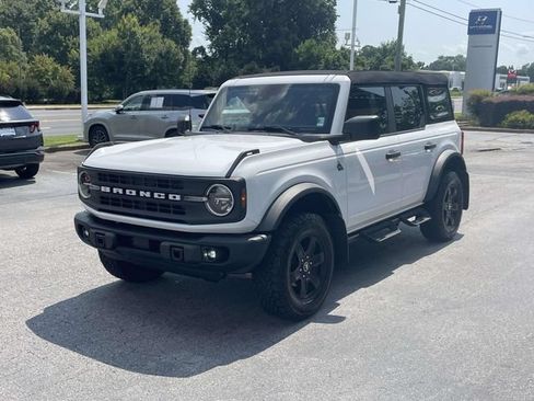 Used 2024 Ford Bronco Black Diamond AWD/4WD image 3