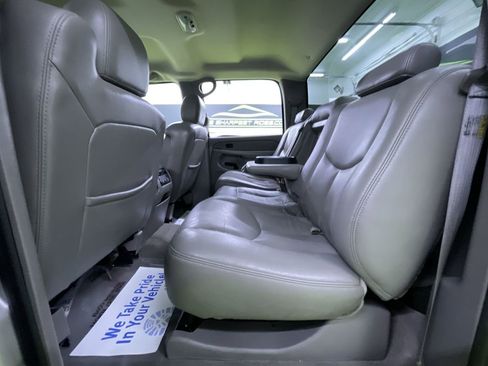 Used 2004 GMC Sierra 2500 SLT w/ Skid Plate Package image 26