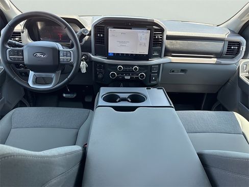 New 2025 Ford F150 XLT w/ Equipment Group 301A Standard image 9