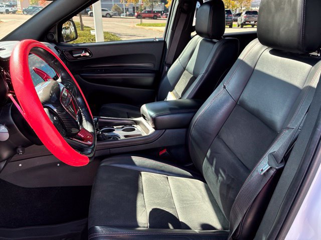 Used 2022 Dodge Durango R/T w/ Tow 'N Go Package AWD/4WD image 11