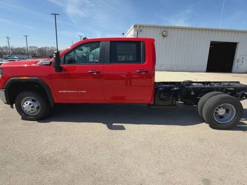 New 2026 GMC Sierra 3500 Pro w/ Convenience Package AWD/4WD image 5