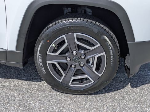 New 2026 Jeep Cherokee Limited AWD/4WD image 10