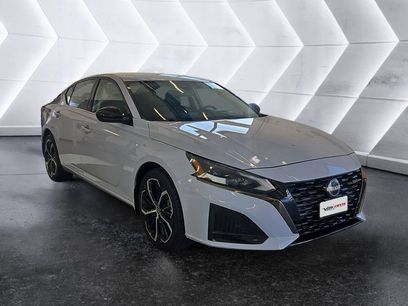 Used 2024 Nissan Altima 2.5 SR