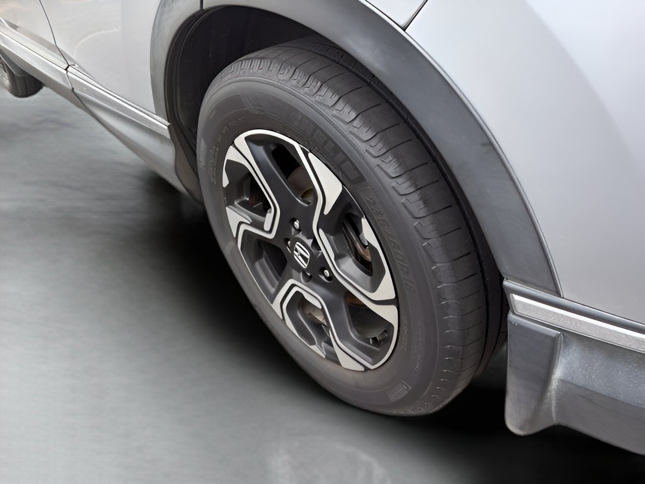 Used 2018 Honda CR-V Touring image 14