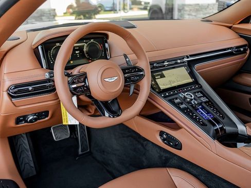 Used 2026 Aston Martin DB12 Coupe RWD image 3