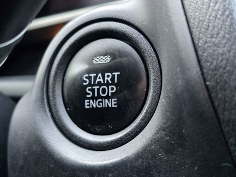 Used 2016 MAZDA MAZDA3 i Sport image 9