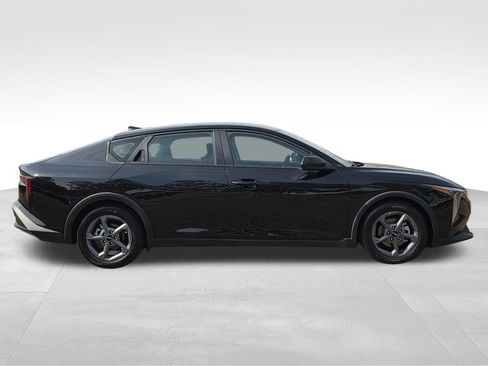 Used 2025 Kia K4 FWD image 5