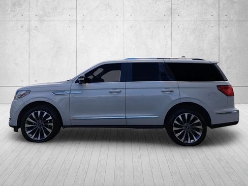 Used 2021 Lincoln Navigator Reserve w/ Luxury Package RWD image 8