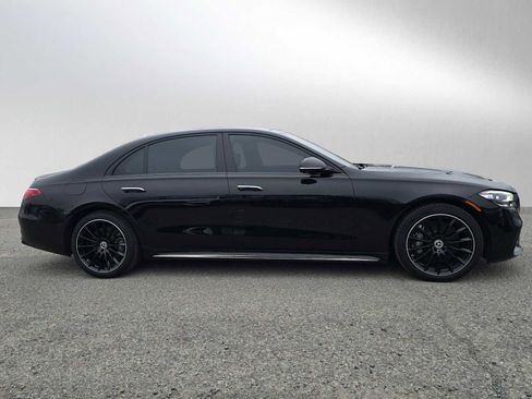 Used 2024 Mercedes-Benz S 580e 4MATIC Sedan image 2