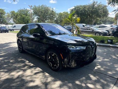 Used 2023 BMW iX xDrive50 w/ Premium Package AWD/4WD image 4