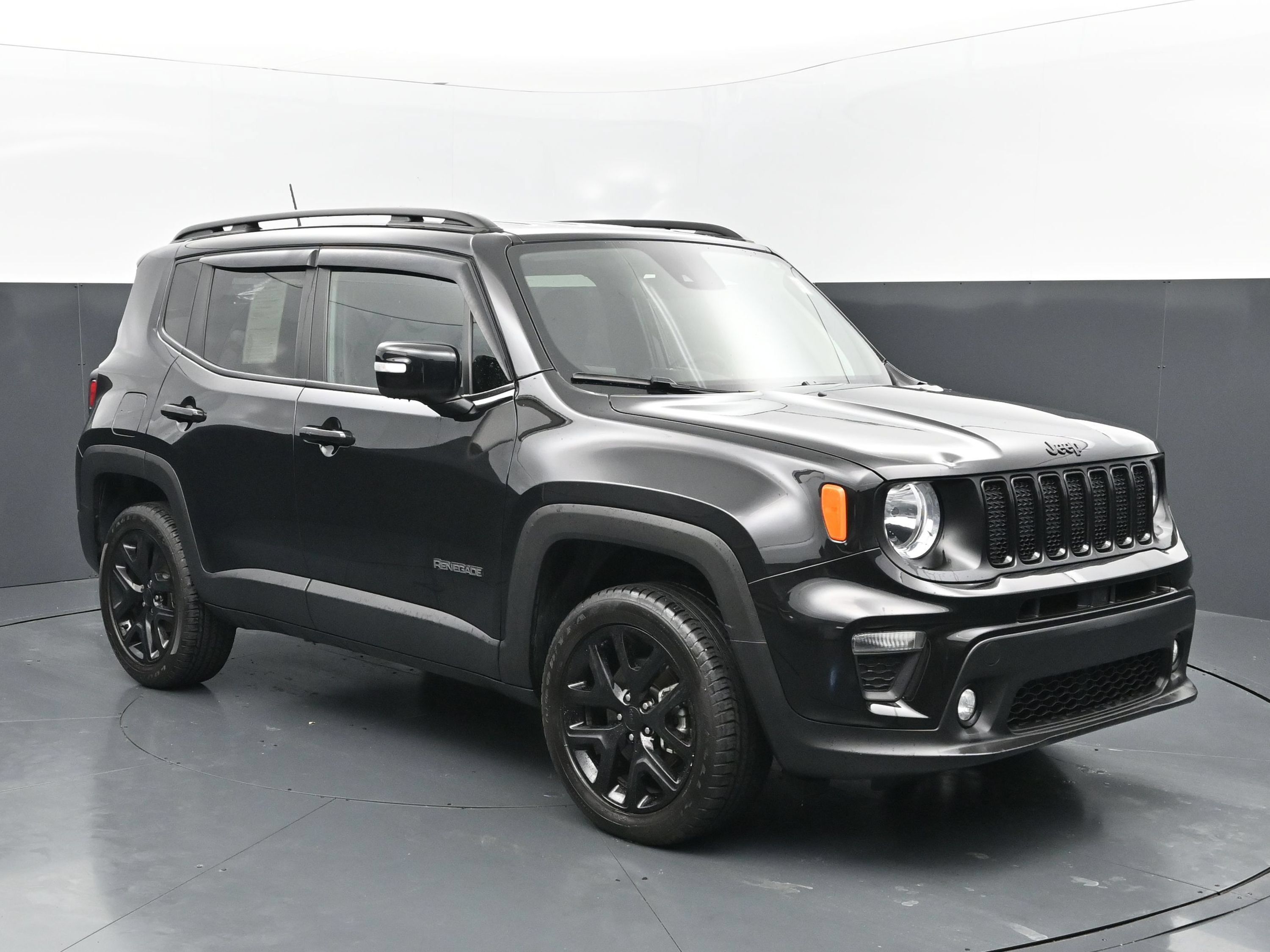 Used 2023 Jeep Renegade Altitude AWD/4WD image 7