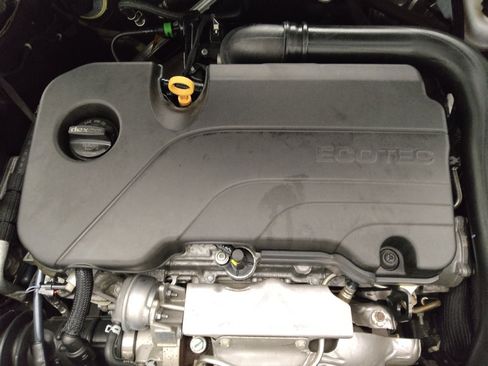 Used 2021 Chevrolet Malibu RS image 30