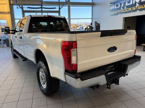 Used 2017 Ford F250 XLT image 2